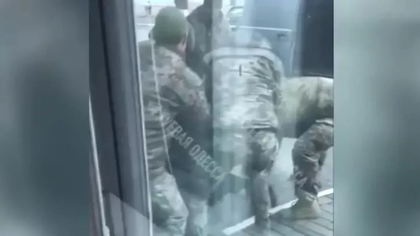 Razziák Ukrajnában a katonaszökevények után