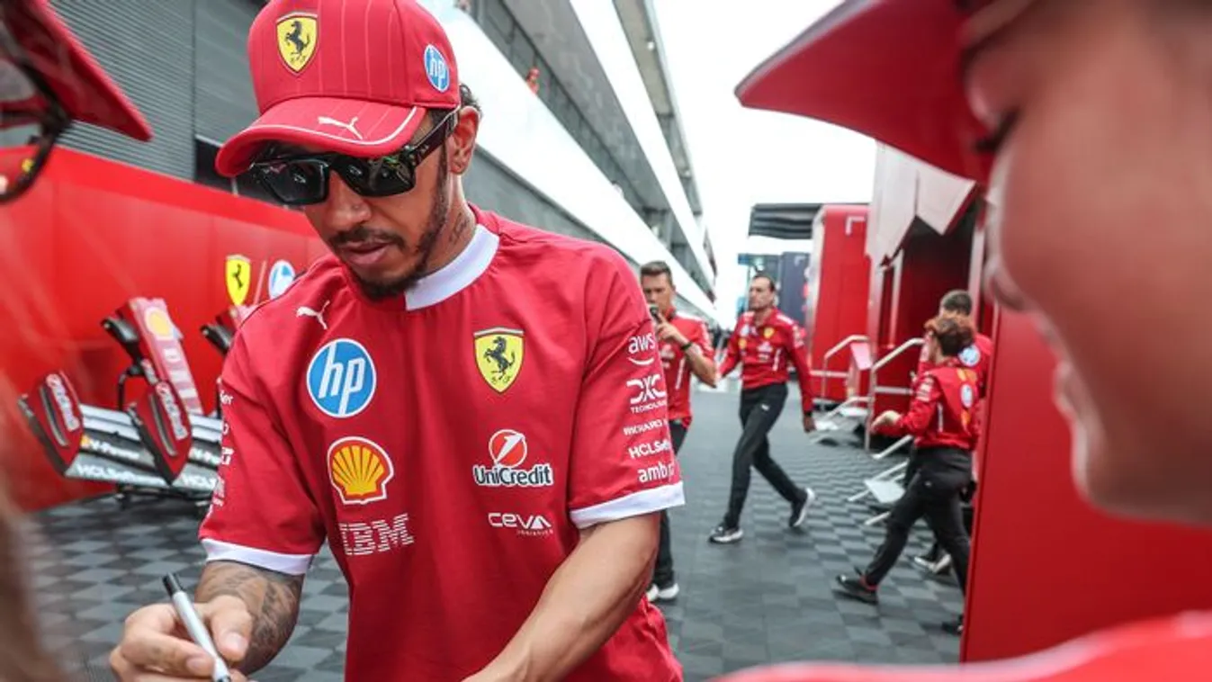 Megsemmisítette Lewis Hamiltont a Forma-1 legendája