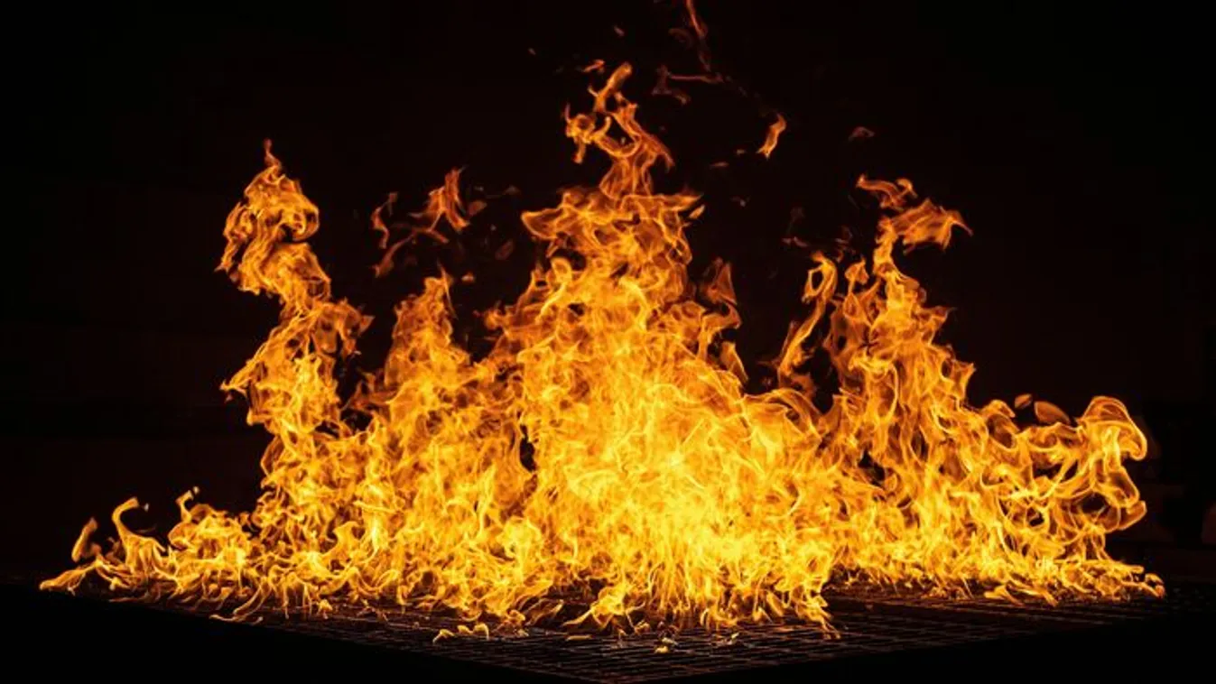 ,,Biztos, hogy nincs majonéz?" - Felgyújtotta a kávézót