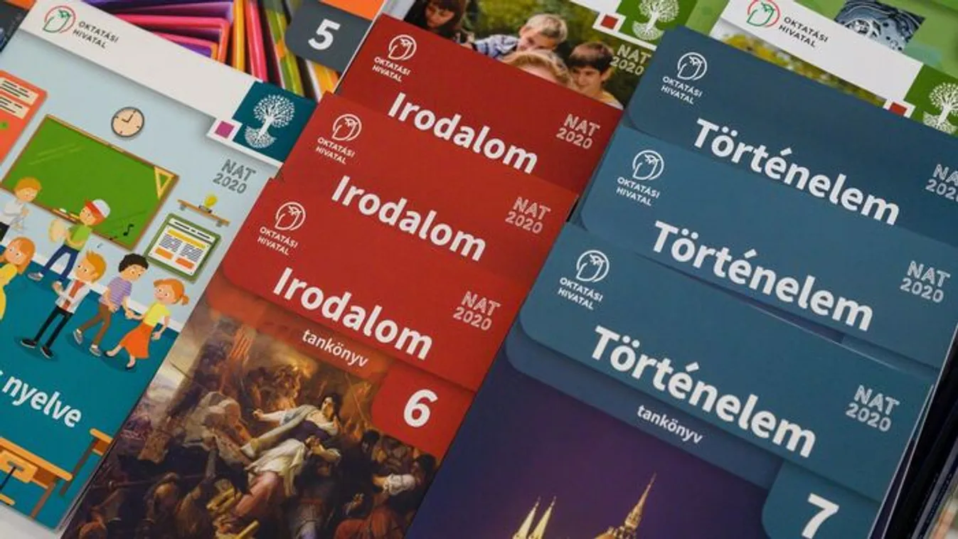 Érkeznek minden iskolába az ingyenes tankönyvek