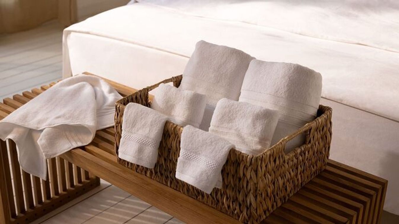 Rengeteg a lopás: a román hotelek lopásgátlót varrnak a törülközőkbe