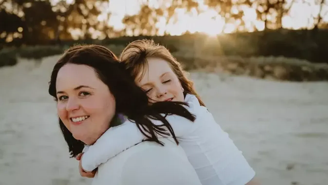 Szívszorító diagnózis: 29 éves anya korai Alzheimerrel él