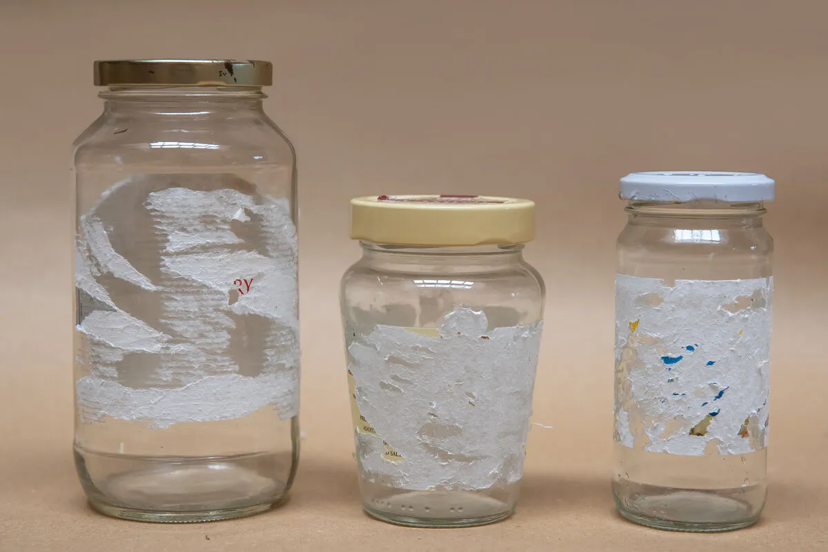 Olajjal könnyen lejön a befőttesüveg címke.