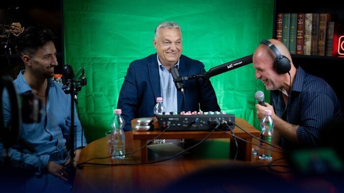 Itt az interjú: Orbán Viktor Dopemannél járt