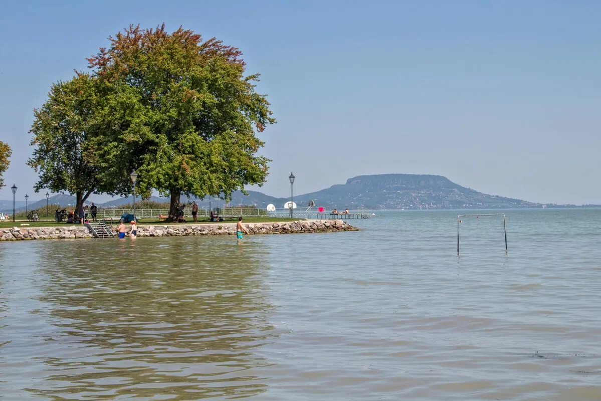 Magyarország top 10 szabadstrandján nem csak pancsolni lehet.