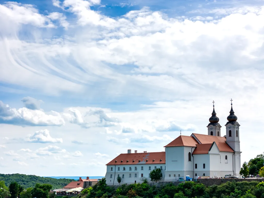 így néz ki Magyarország 12 legbájosabb szerelmi fészke