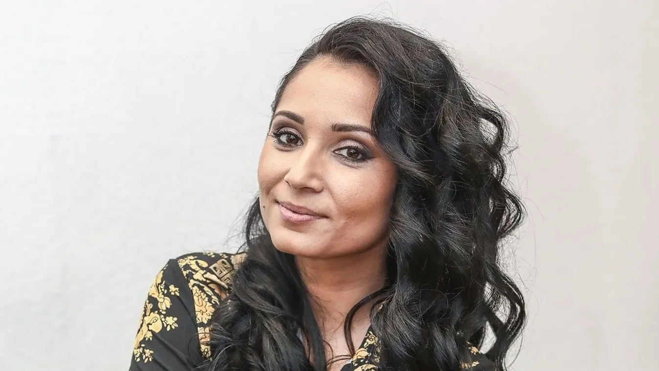 Nótár Mary nagy bejelentést tett, erre senki sem számított