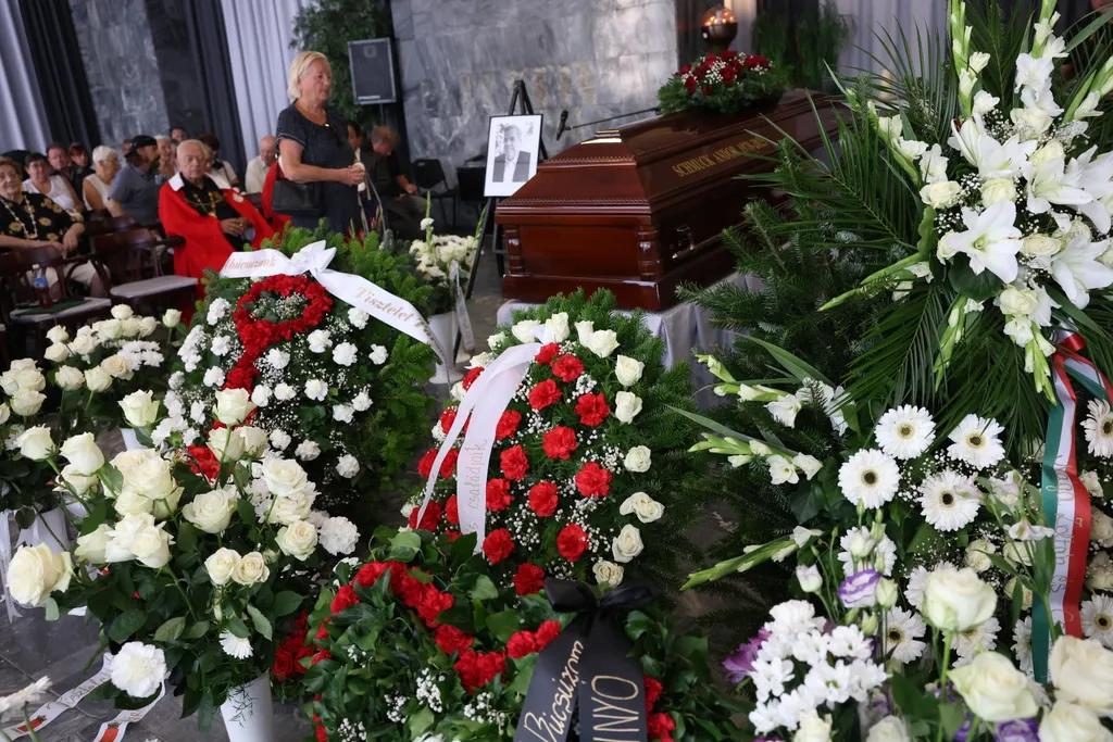  Schmuck Andor temetése 