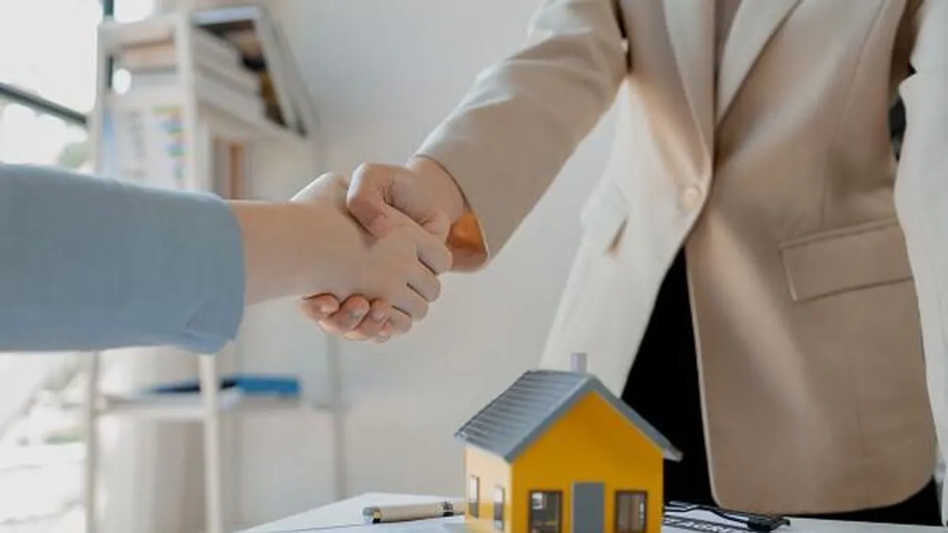 Máris csökkennek a hitelképes ingatlanárak, jön az Otthon Start