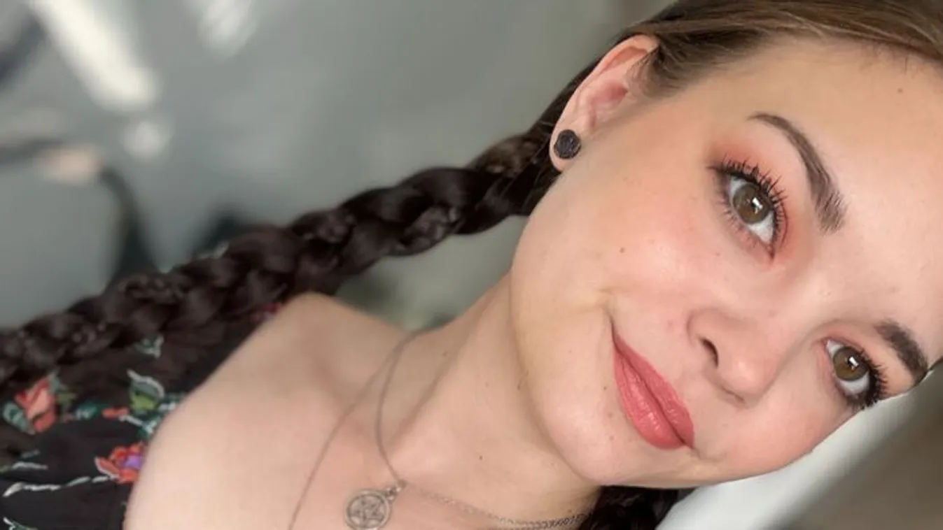 Eszter boszorkány szerint most új kezdet jön