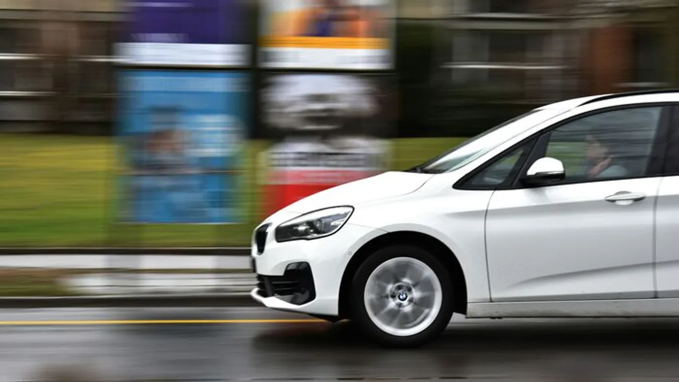 Több mint húszezer autós hajtott gyorsan