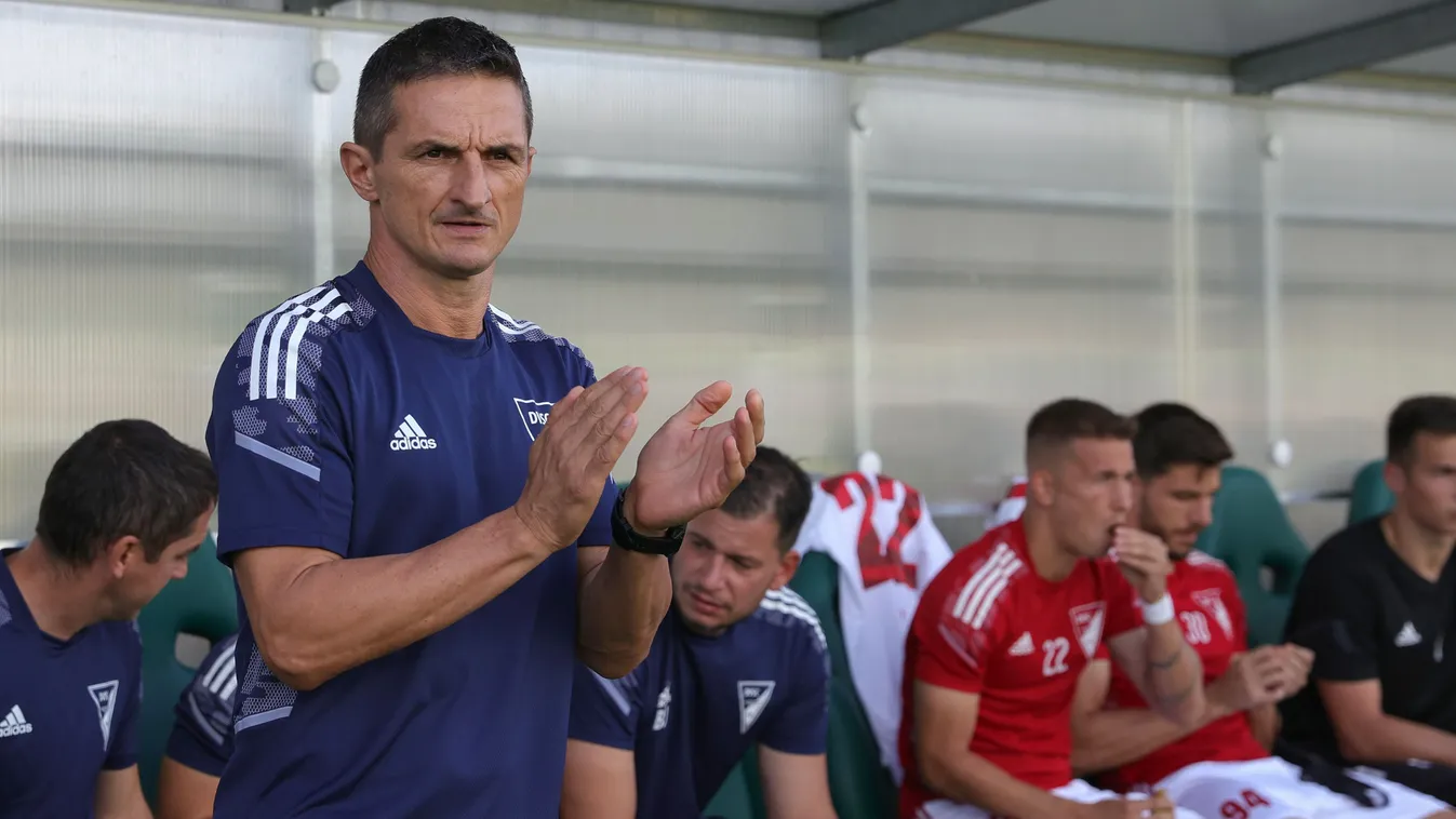 Dombi Tibor óvatosan örül a veretlenségnek