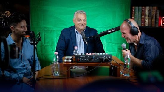 Itt az interjú: Orbán Viktor Dopemannél járt