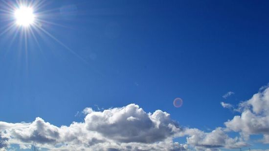 Bejelentették a meteorológusok: erős széllel és zivatarral köszönt ránk a hétfő