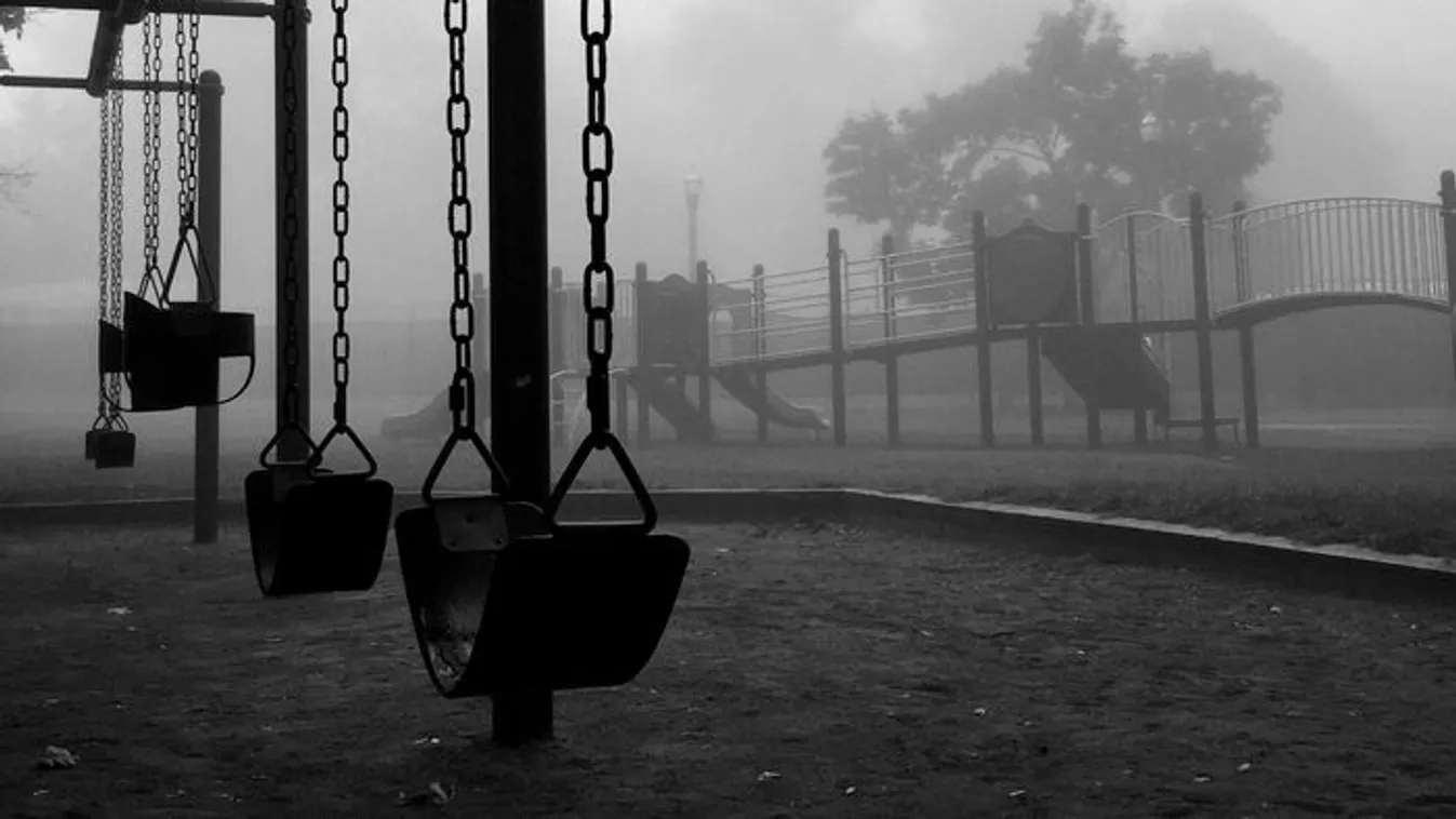 Vérfagyasztó: 44 órán át hintáztatta, majd meghalt a gyermek