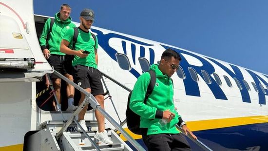 Váratlan dolog történt a Fradit szállító Ryanair-gépen, a repülő pilótája nem fogta vissza magát