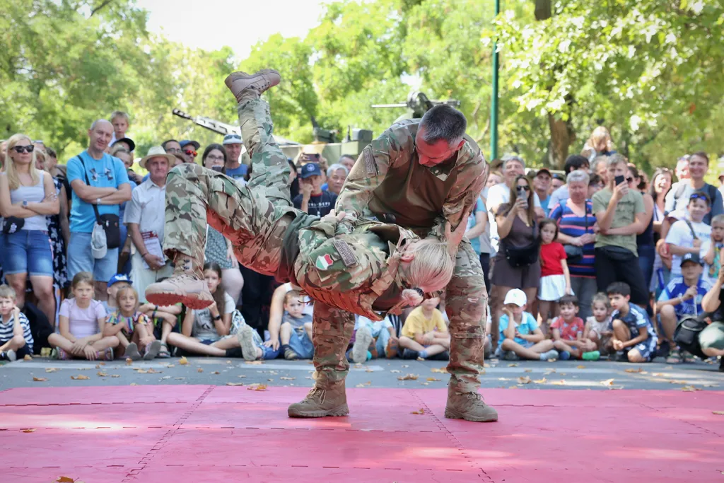 Honvédség Interaktív Bemutatói a Ligetben