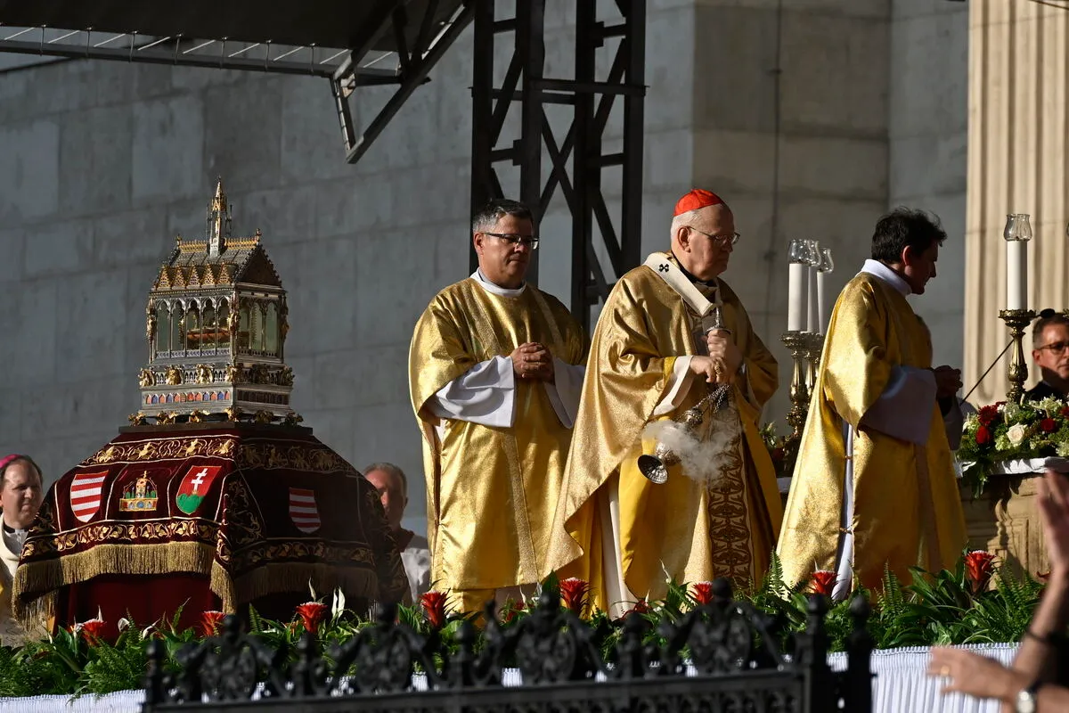Augusztus 20. - Ünnepi szentmise a Szent István-bazilika előtt