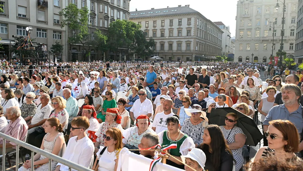 Augusztus 20. - Ünnepi szentmise a Szent István-bazilika előtt
