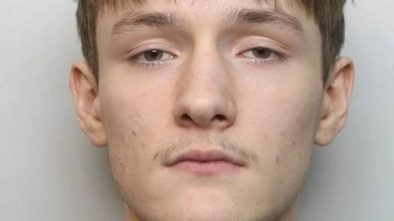 Egy tinédzser vigyorogva szúrta szíven áldozatát