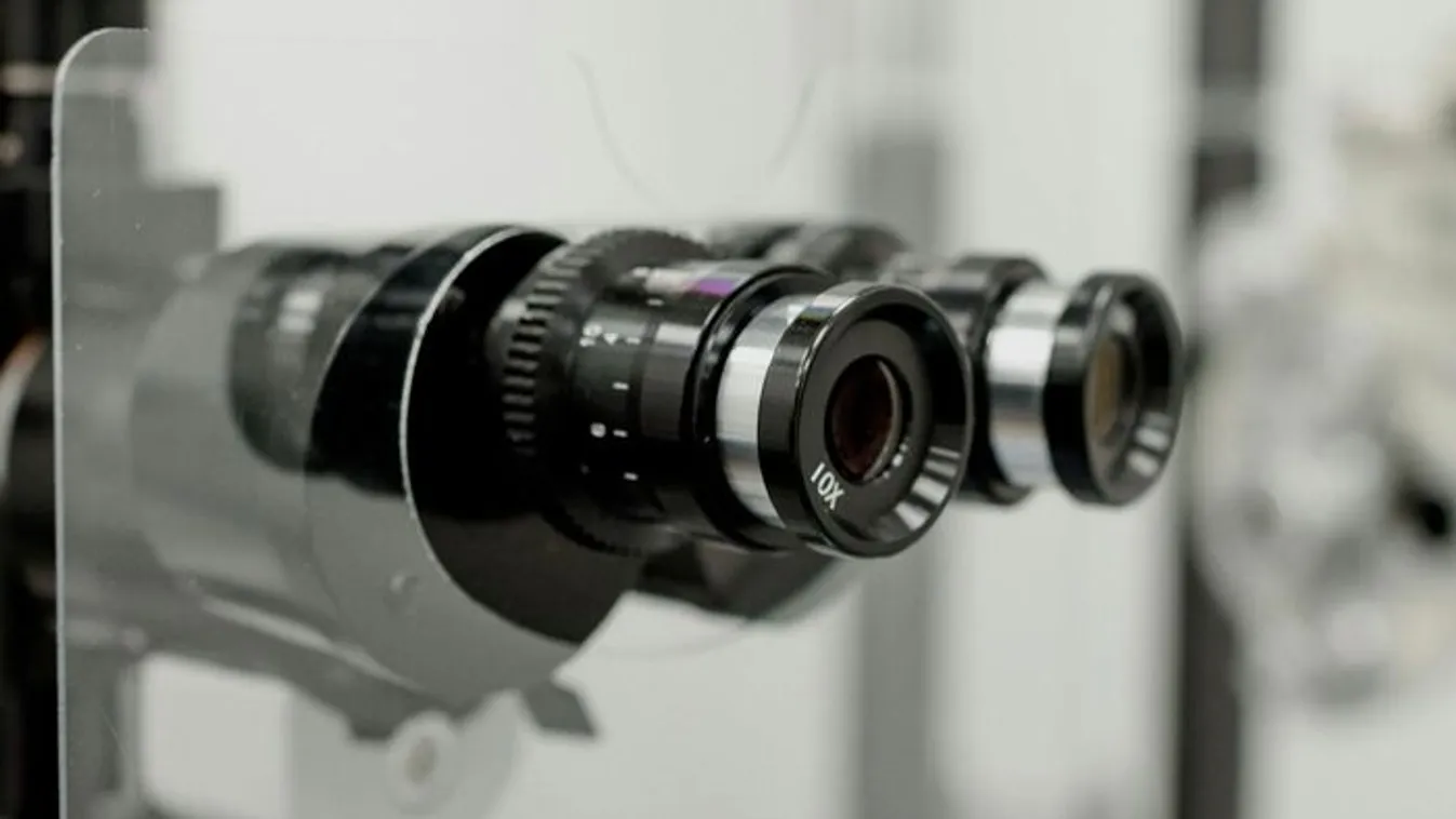 Félt a kicsi a sötétben, kiderült, egy ritka rákja van