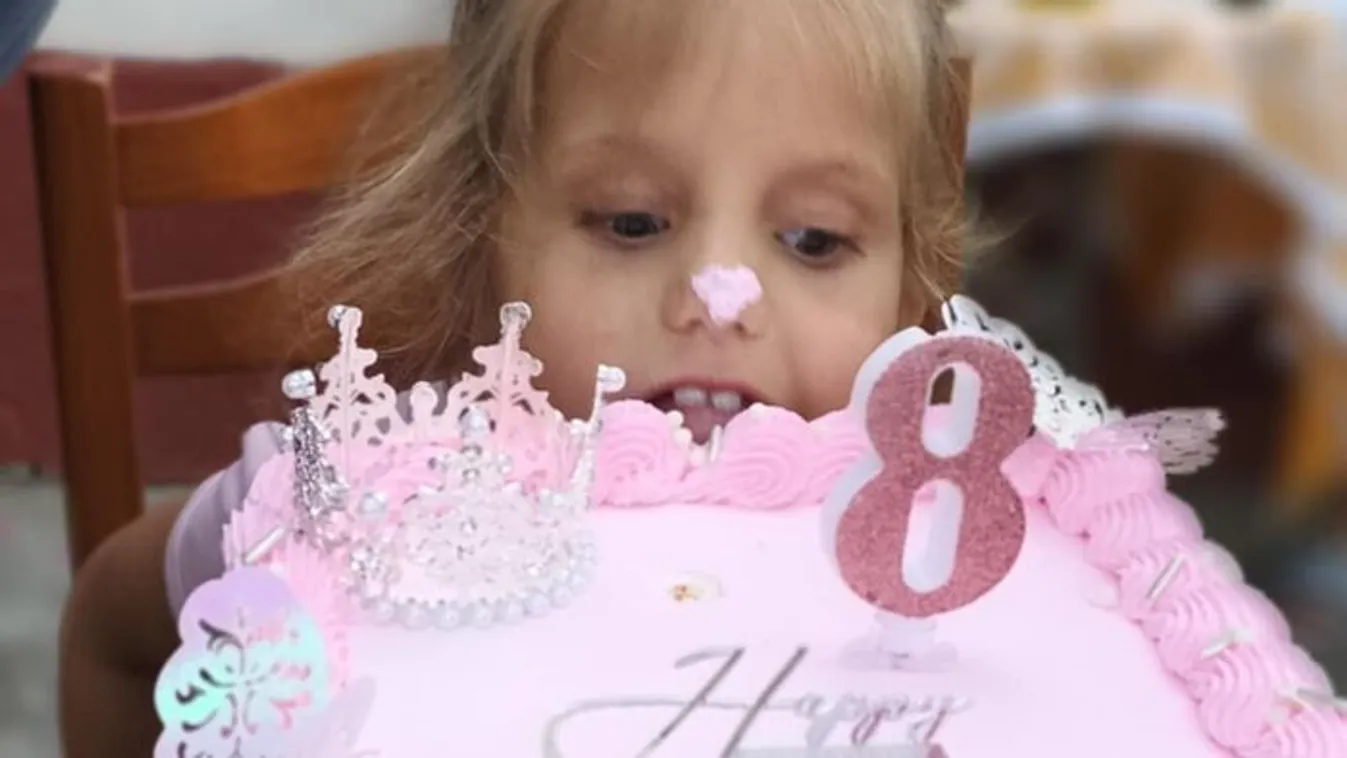 Így telt a halva született Dorci 8 születésnapja – fotók