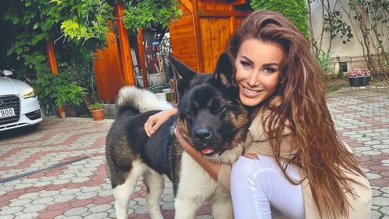 Megmutatta szőrös gyermekét Kocsis Alexandra - Fotók