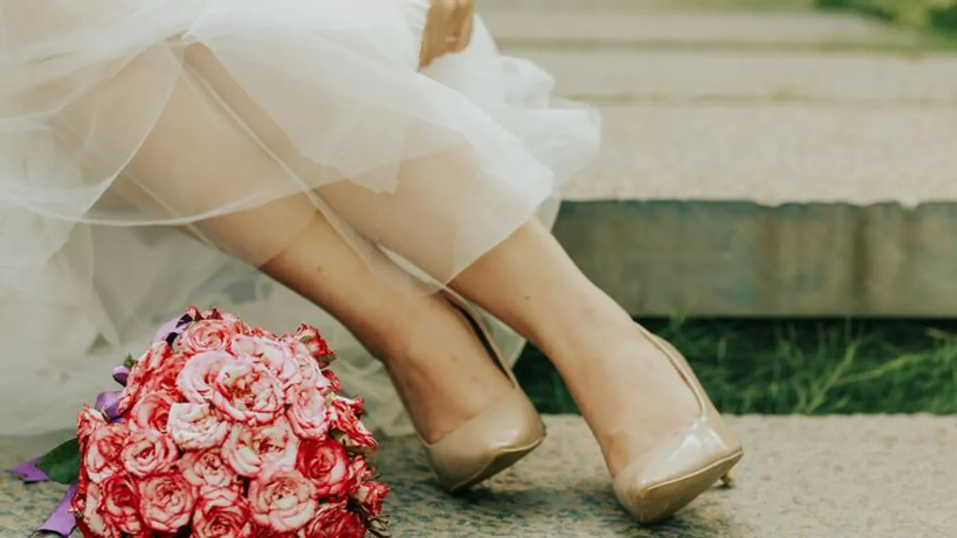 Menyasszony próbálta koszorúslányra hárítani a költségeket