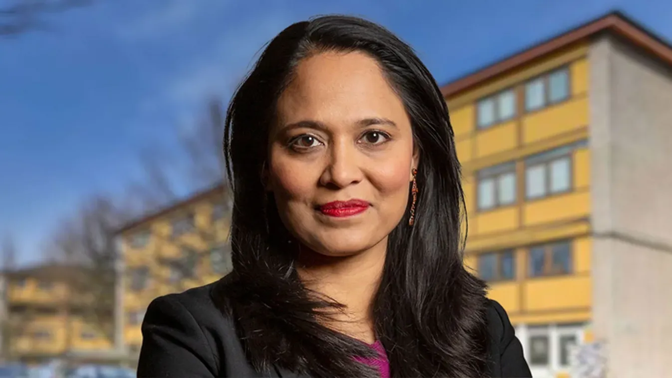 Utcára rakta az albérlőit a brit hajléktalanügyi államtitkár