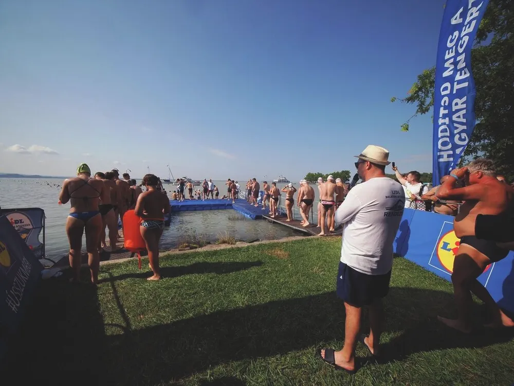 nl20240721balatonatuszas24, Balaton-átúszás, 