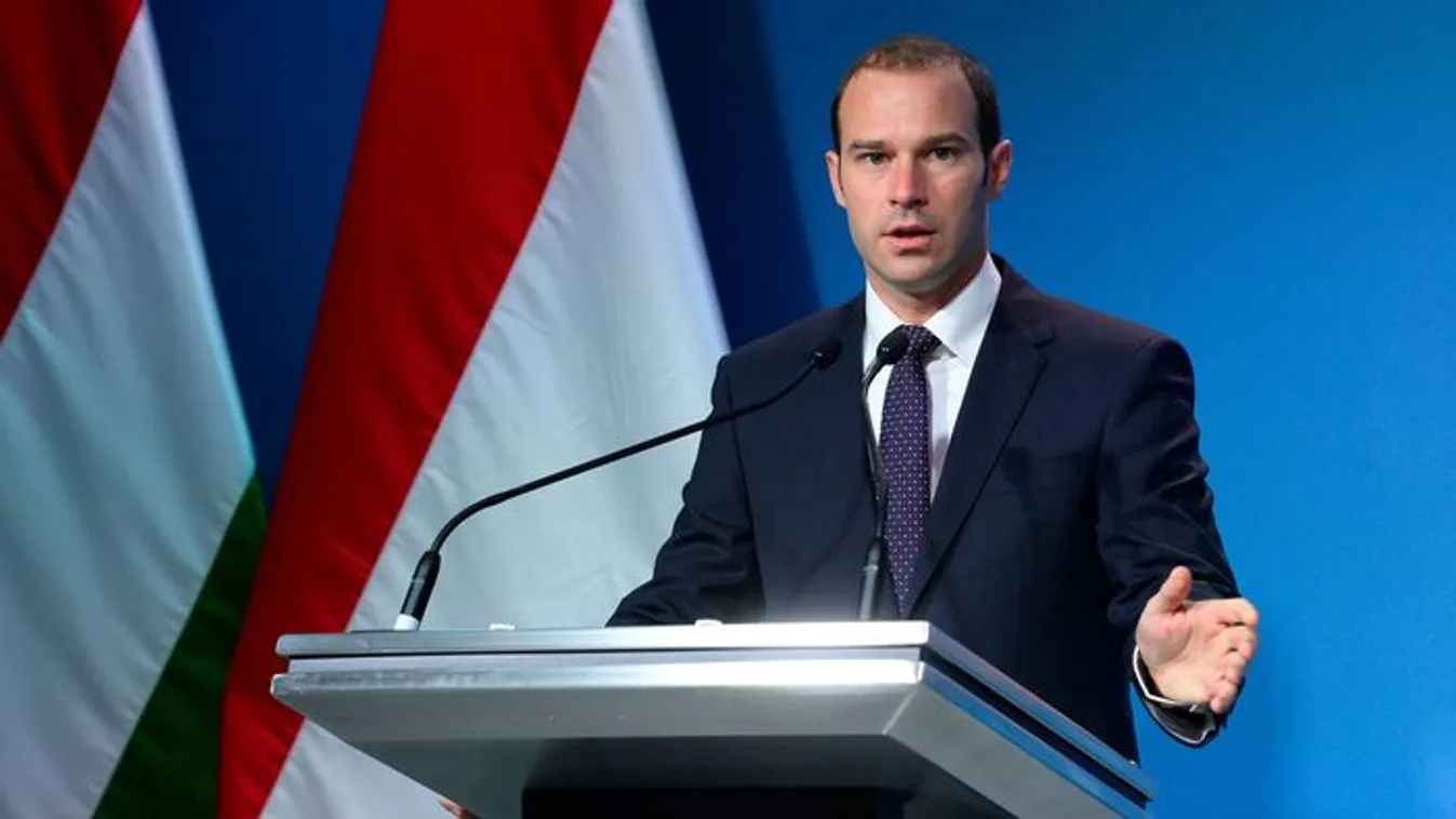 Nyílt levél Hollik Istvántól: "Hangsúlyozom: én csak kérdezem Önöket, nem pedig fenyegetem"