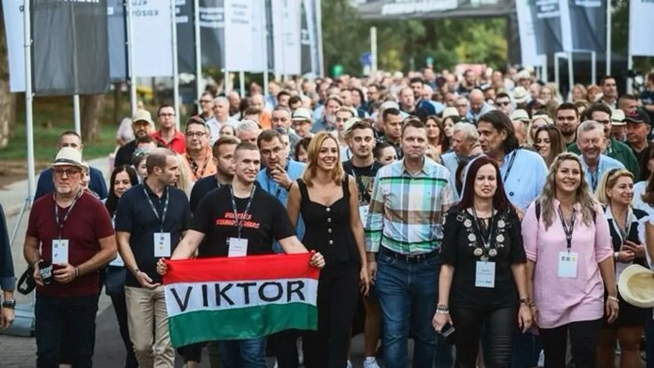 Ezt üzente a Harcosok Klubja edzőtáborából Orbán Viktor
