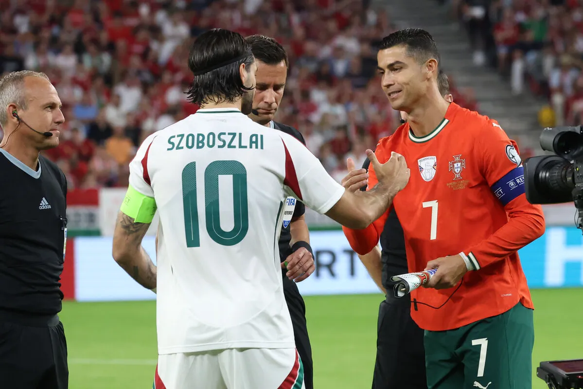 Cristiano Ronaldo a meccs előtt kezet fogott Szoboszlaival