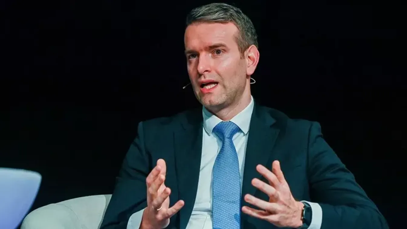 Steiner Attila: azonnali hatállyal mondjon le mandátumáról