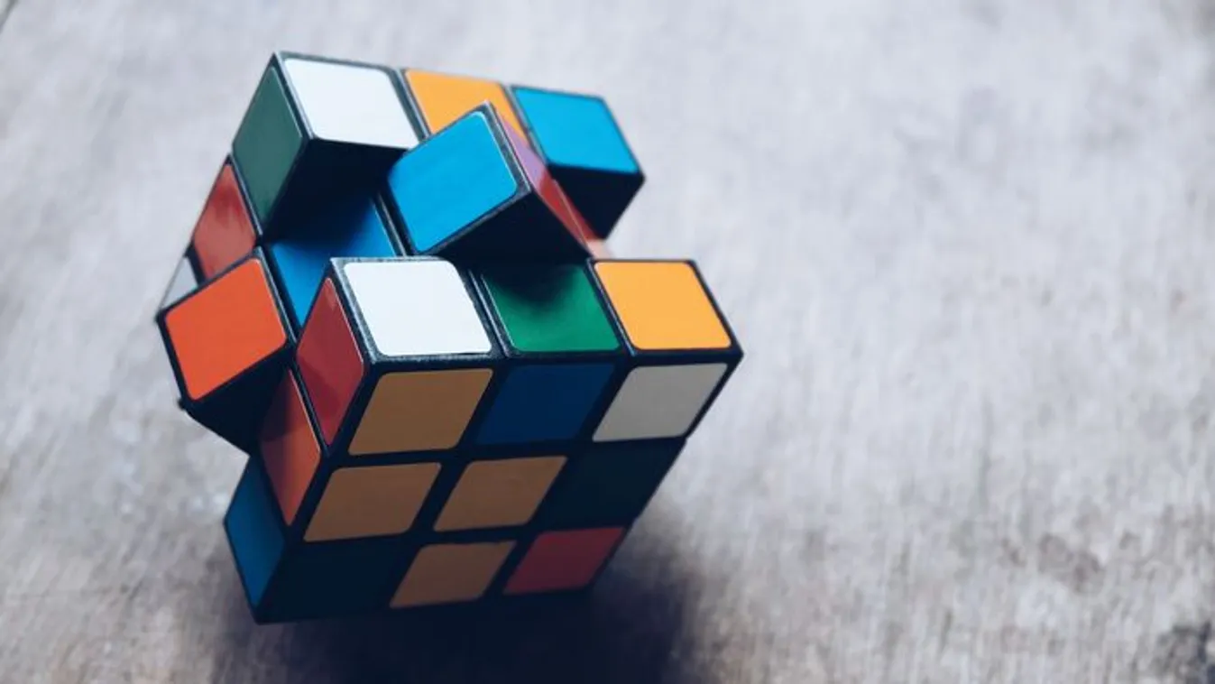 Játék, vagy annál sokkal több a Rubik-kocka?