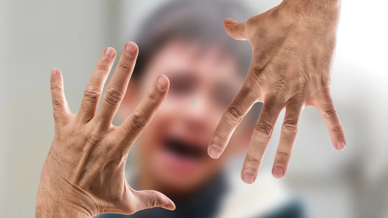 Kiderült a hátborzongató ok, ami a kisfiú zúzódásait okozta