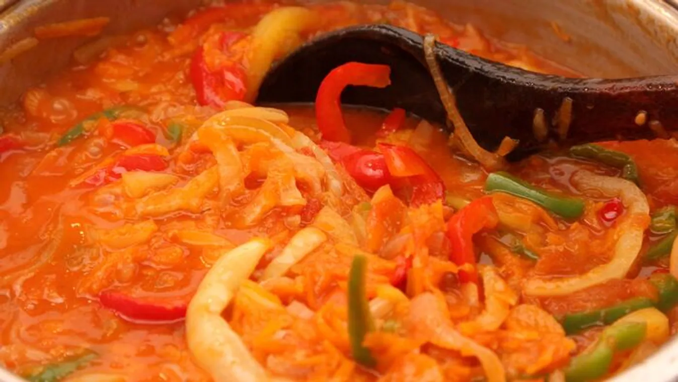 Ez a káposztás lecsó mindent visz: próbáld ki, ha szereted a különleges ízeket