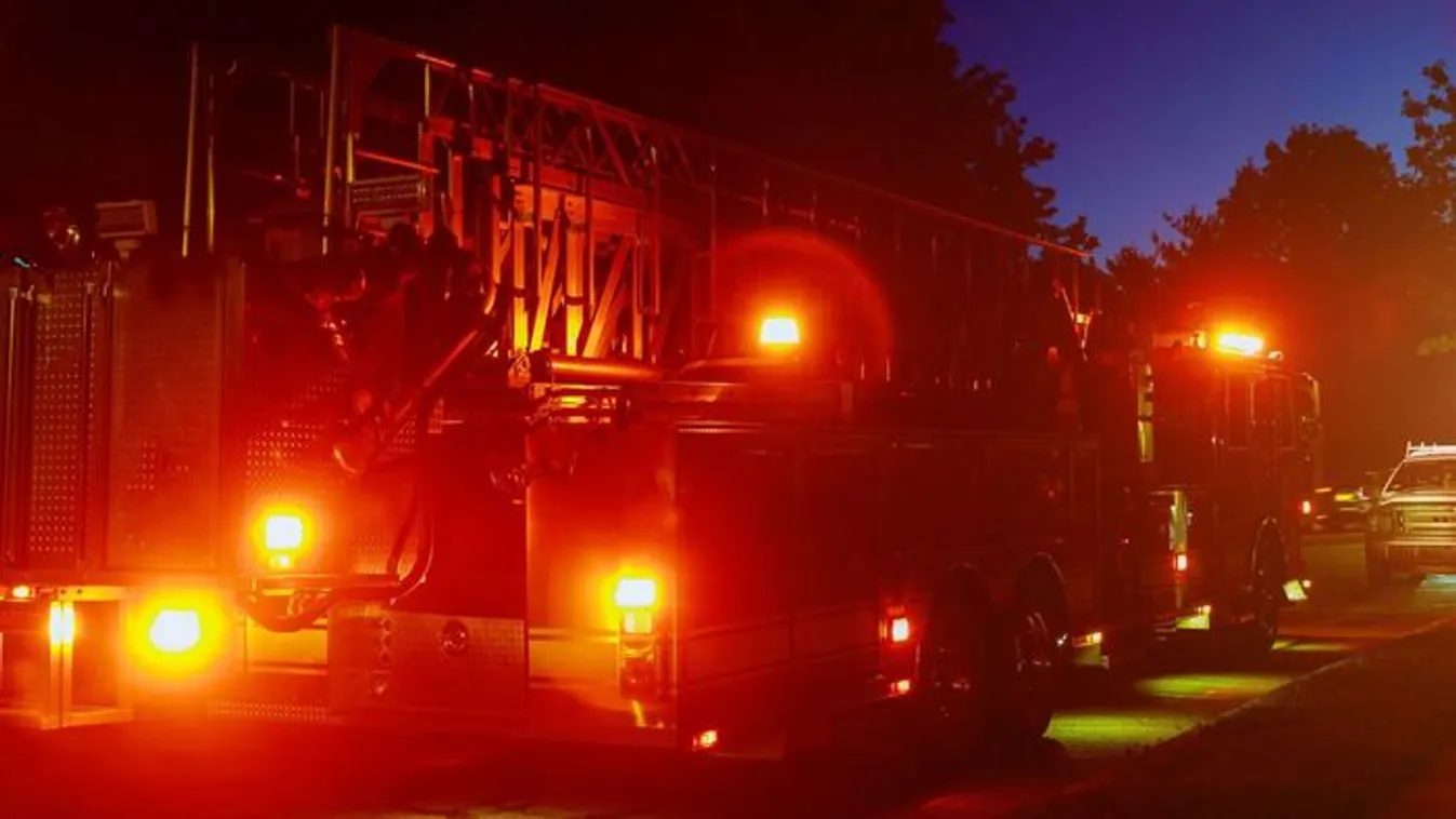 Óriási lángok csaptak fel egy tanyán Lajosmizsén