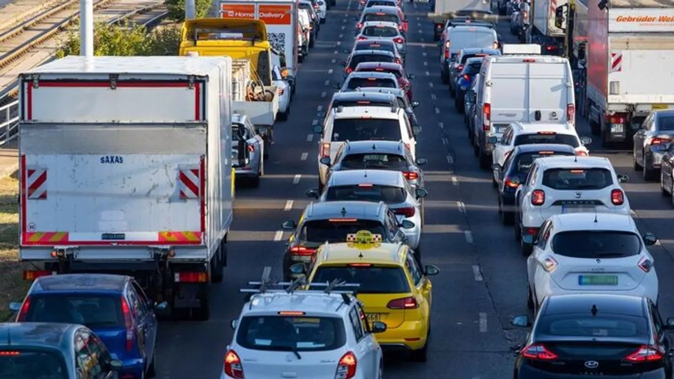 Hétvégén nem lehet használni az M7-es autópályát