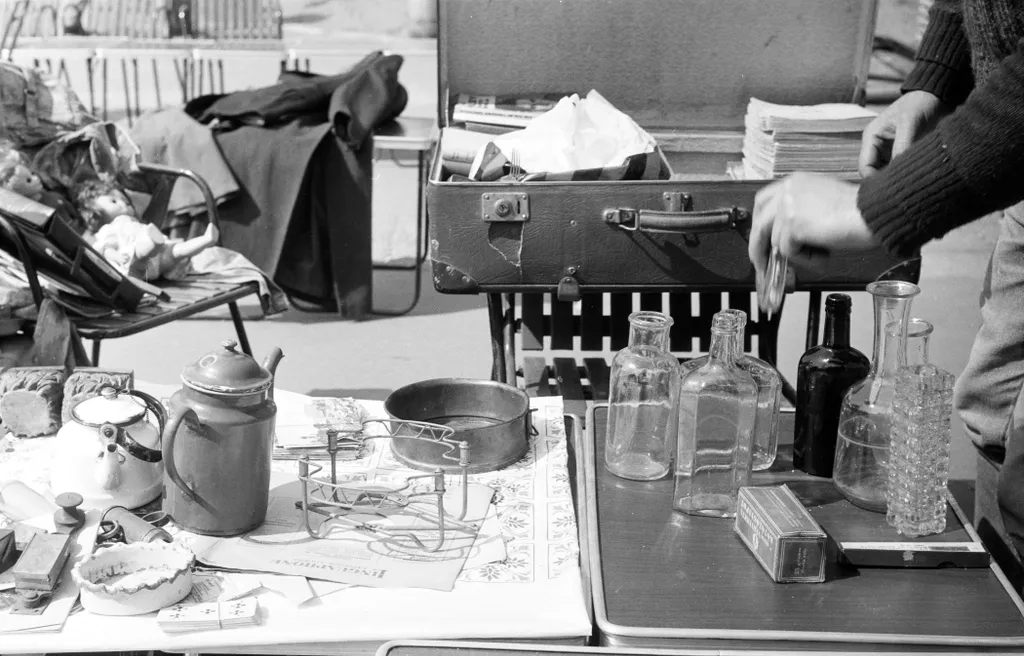 Igazi kincseket lehetett találni a bolhapiacon Budapest, Petőfi Csarnok 1988.