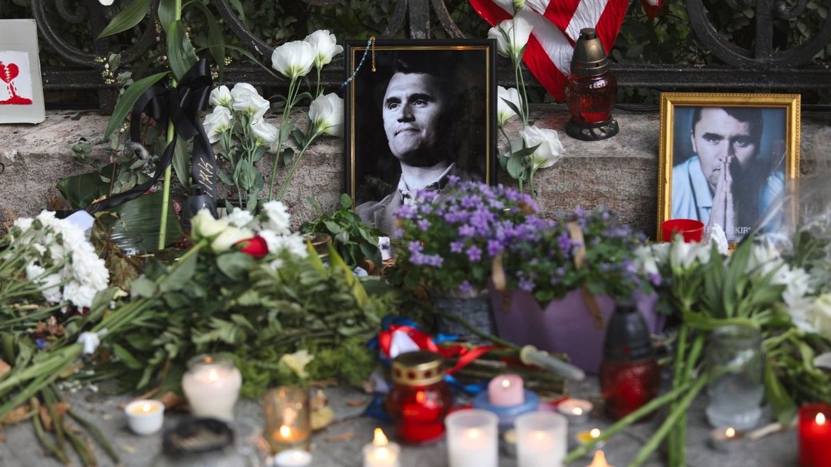 Így búcsúztak Budapesten Charlie Kirk-től - megrázó fotók