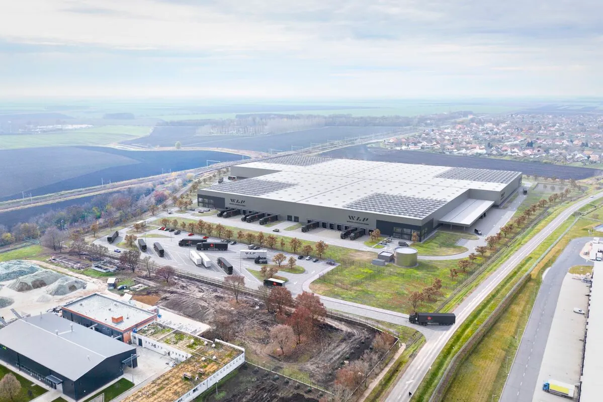 Tömegesen létesítenek új munkahelyeket az ország keleti részén, köztük Debrecenben is.