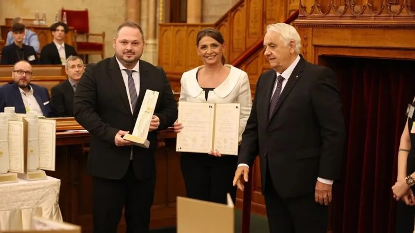 Elismerés: a Parlamentben nívódíjat kapott a Bors!
