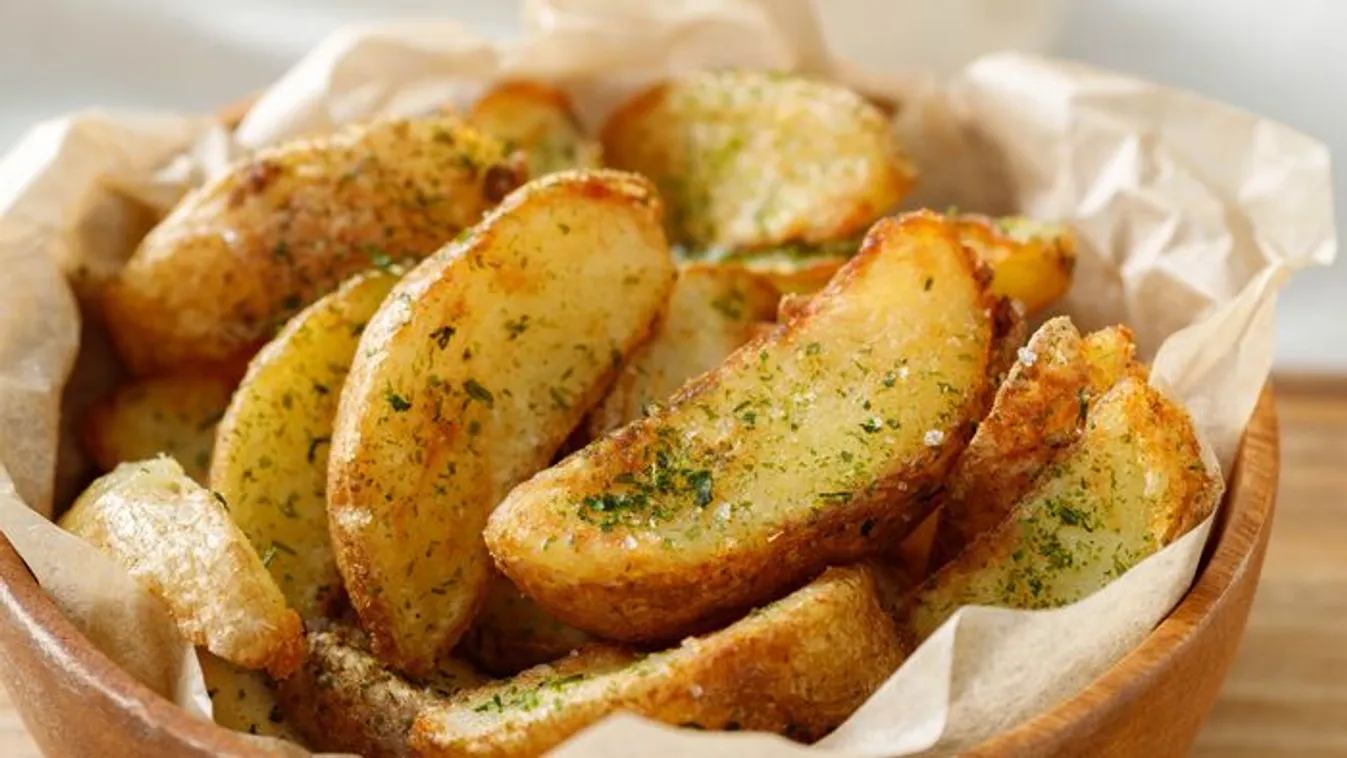Ropogós sült krumpli olajszag nélkül: többé nem titok a recept