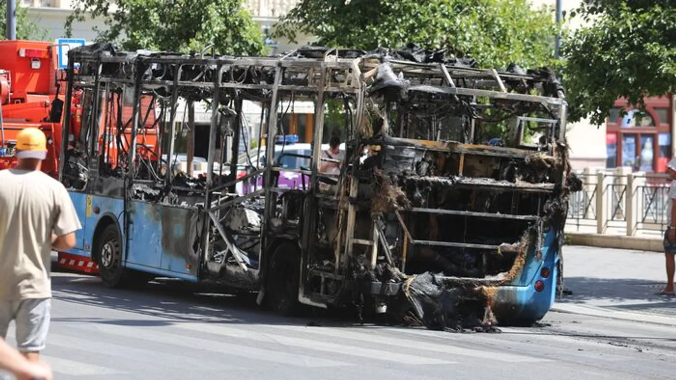 Karácsony Gergely szerint jó, ha kigyulladnak a buszok