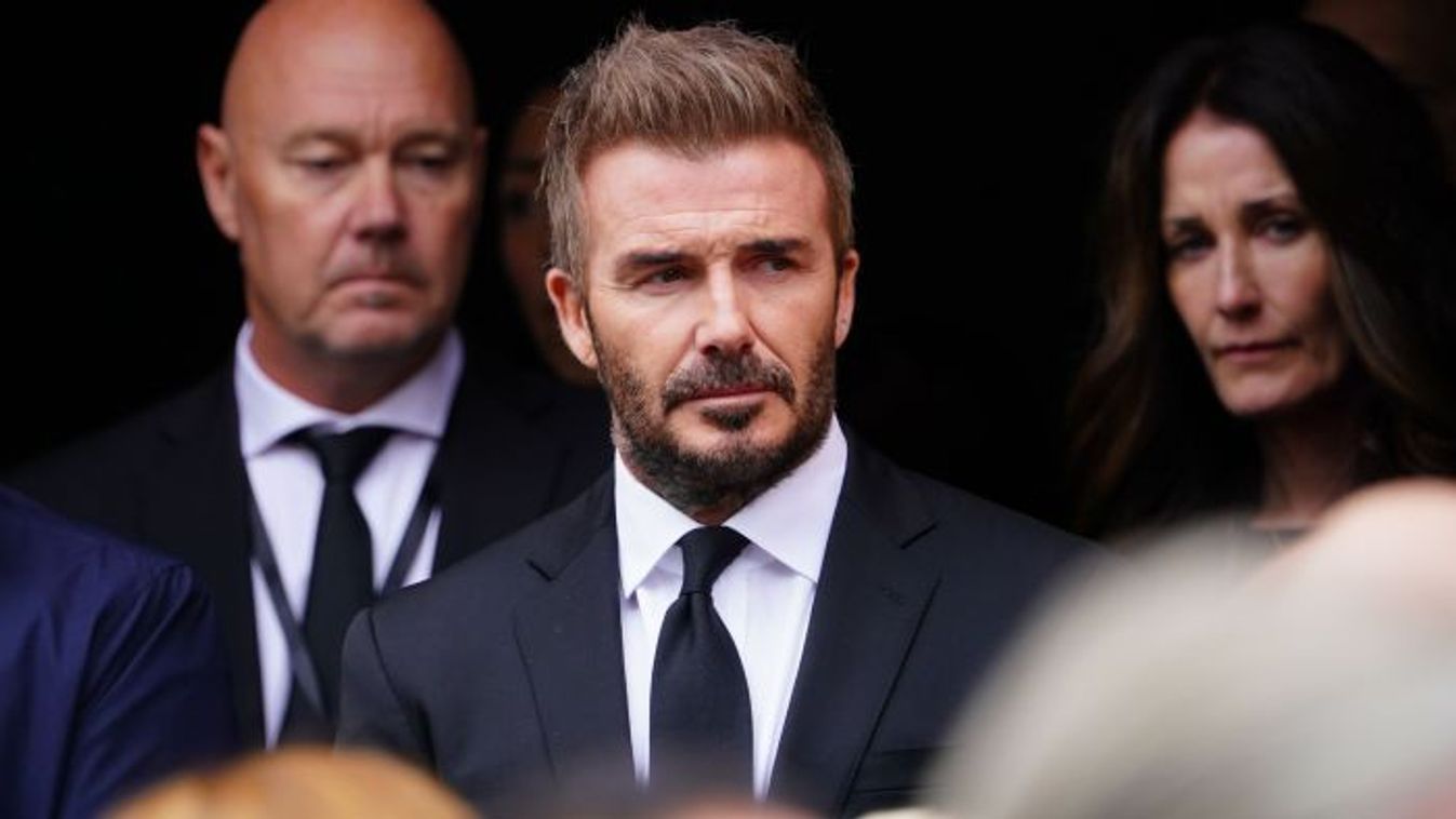 „Esküszöm, hogy van rajtam nadrág” - Pikáns fotóval borzolta a kedélyeket David Beckham