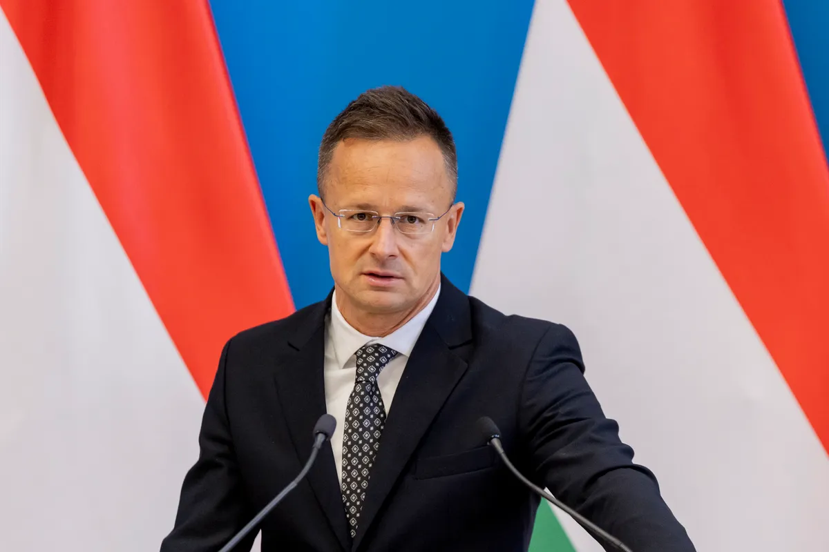 Szijjártó Péter: nem engedjük, hogy a magyar emberek pénzét Ukrajnába küldjék egy korrupt rezsim finanszírozására