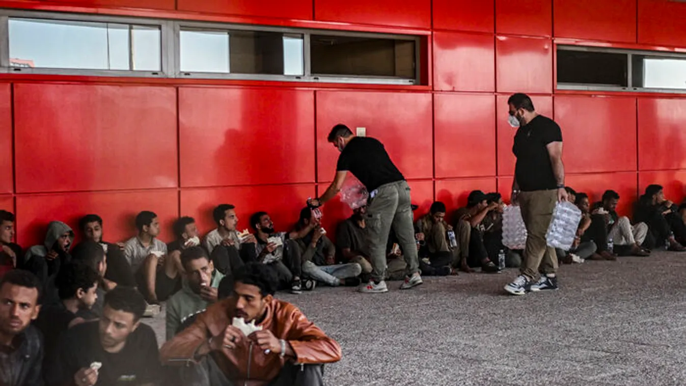 Görögország szigorít: nagy büntetés vár a migránsokra