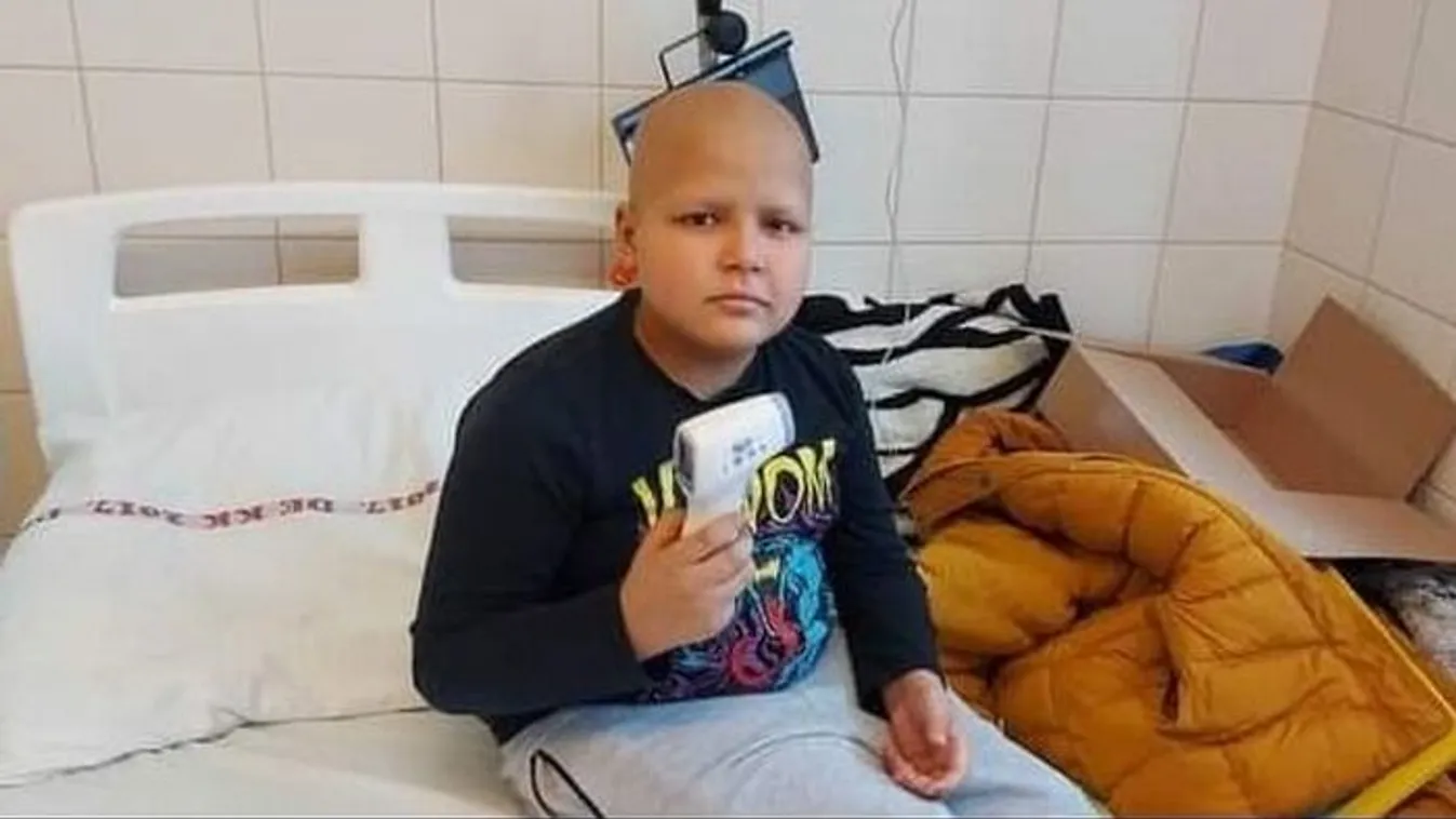 Zolika 3 évvel a leukémia után kollégista lett