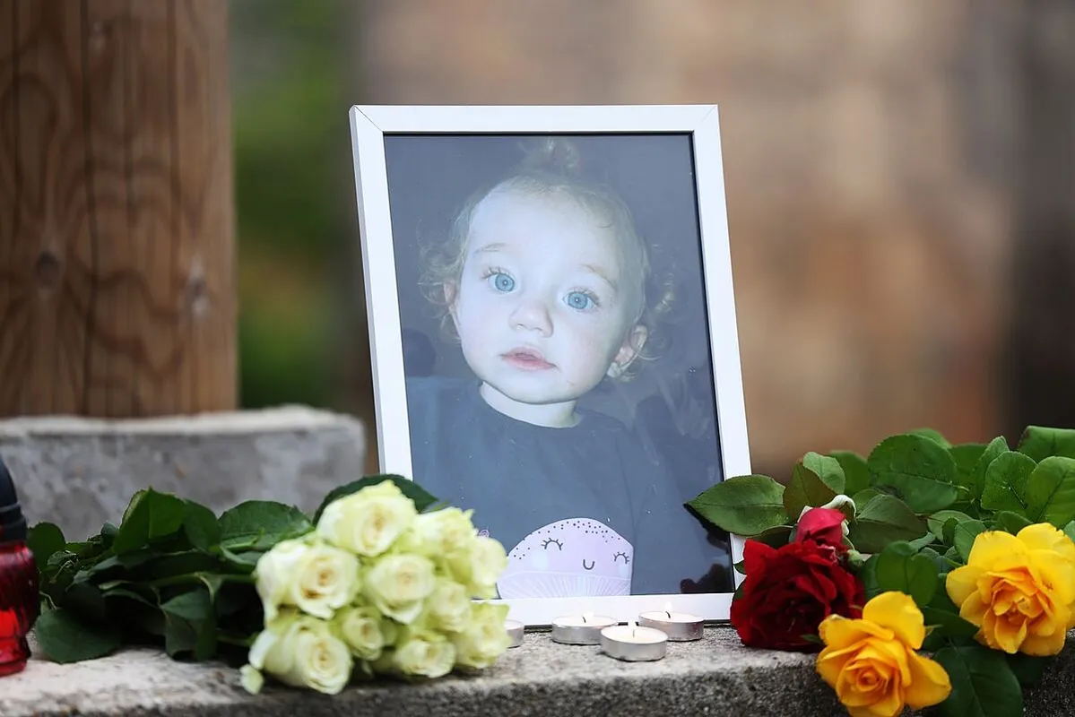 Miske megmelékezés a meggyilkolt kislányra, Bács-Kiskun megye, Fotó: Pozsgai Ákos